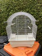 Nette witte complete vogelkooi, Ophalen of Verzenden, Zo goed als nieuw, Metaal, Vogelkooi