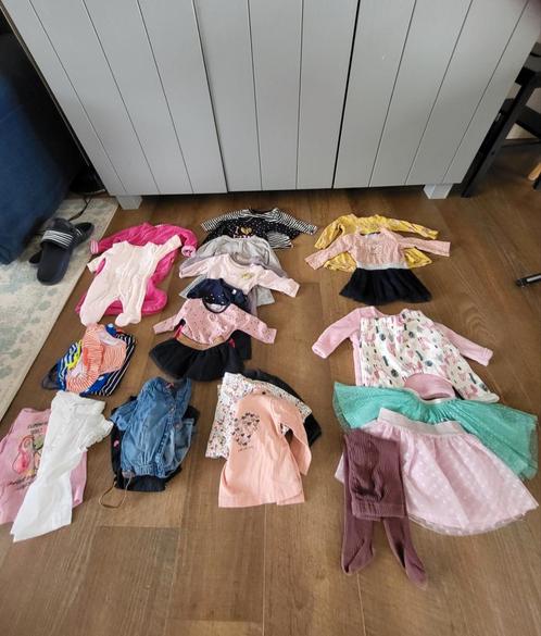 diverse merken newborn maten meisje, Kinderen en Baby's, Kinderkleding | Kinder-kledingpakketten, Gebruikt, Overige maten, Ophalen of Verzenden