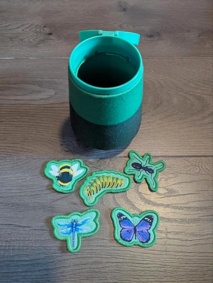 Lovevery insectenpotje, Kinderen en Baby's, Speelgoed | Educatief en Creatief, Zo goed als nieuw, Ophalen of Verzenden