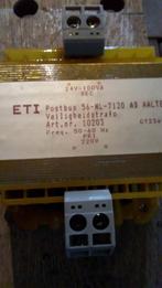 24v trafo / 220 - 240v / goede staat, Hobby en Vrije tijd, Elektronica-componenten, Ophalen of Verzenden, Zo goed als nieuw