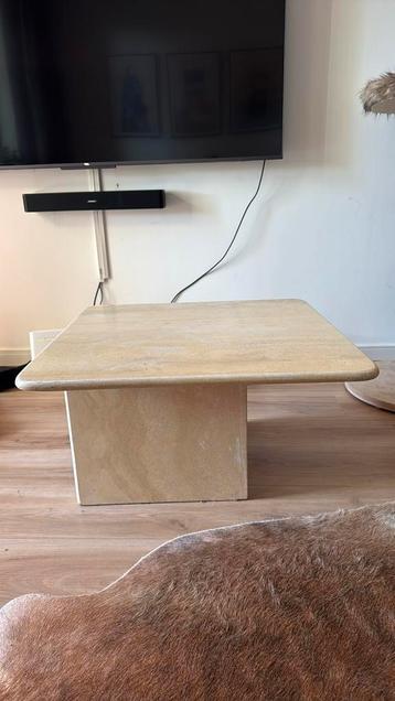 Travertin salontafel beschikbaar voor biedingen