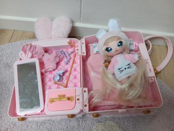 Na na na surprise beschikbaar voor biedingen