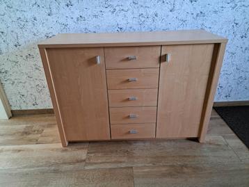 Dressoir. Commode. Licht grenen  beschikbaar voor biedingen