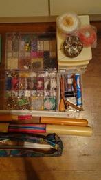 Handwerk spulletjes met garen en kralen - Huissen, Ophalen