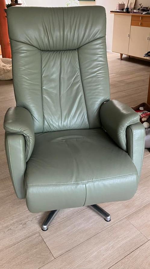 Prominent Leren Malmo XL met accu dus vrijstaand plaatsbaar, Huis en Inrichting, Fauteuils, Zo goed als nieuw, Ophalen