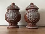 2  OUDE STENEN POTTEN MET DEKSEL, Ophalen