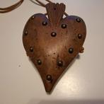 Oude Volkskunst Houten recipient Hartvormig, Antiek en Kunst, Curiosa en Brocante, Verzenden