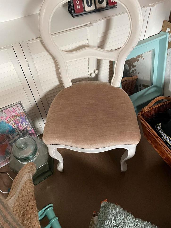 Twee charmante stoelen, Antiek en Kunst, Antiek | Meubels | Stoelen en Banken, Ophalen