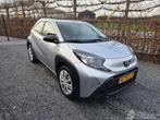 Toyota Aygo X 1.0 VVT-I MT Play (bj 2022), Auto diversen, Schadeauto's, Handgeschakeld, Toyota, Zilver of Grijs, 998 cc