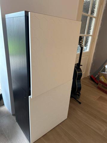 IKEA Besta kast - zwart met witte hexagon motief deuren