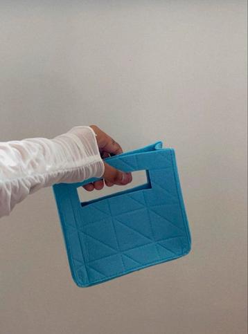 Minimalistische handtas of feltbag NIEUW beschikbaar voor biedingen