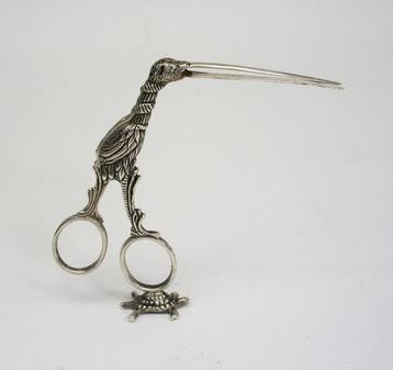 ZILVER - ZILVEREN LUIERTANG GEBAKERD KINDJE.  +125,- beschikbaar voor biedingen