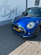 Mini 3-deurs (f56) 1.5 136pk Aut 2018 Blauw incl BTW, Auto's, Mini, 136 pk, Leder, 48 €/maand, Particulier