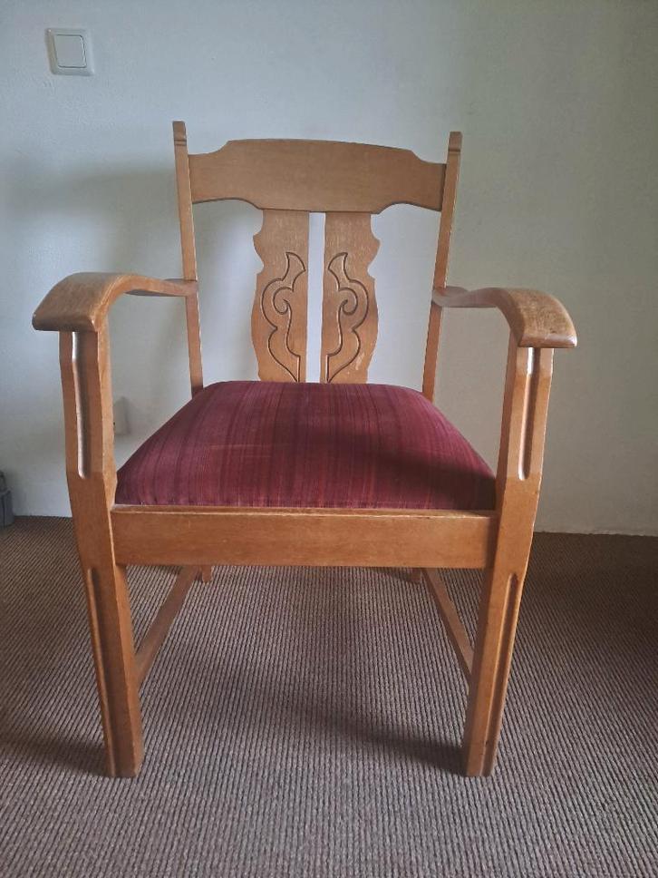 Oma stoel, Huis en Inrichting, Fauteuils, Gebruikt, Hout, 50 tot 75 cm, Minder dan 75 cm, Ophalen