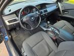 BMW 5-serie 525i XENON/airco/CRUISE/6-bak/18 inch, Achterwielaandrijving, Blauw, 1465 kg, Electronic Stability Program (ESP)