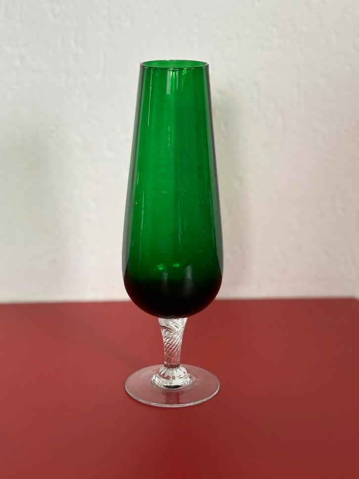 Vaas | groen glas | vintage | ca 25 cm hoog, Huis en Inrichting, Woonaccessoires | Vazen, Zo goed als nieuw, Groen, Minder dan 50 cm