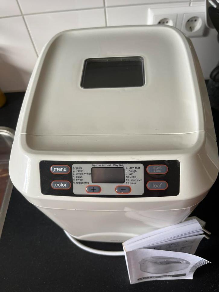 Tomado Broodbakmachine - Zo Goed Als Nieuw!, Witgoed en Apparatuur, Broodbakmachines, Zo goed als nieuw, Met timer, 400 tot 800 gram deeg