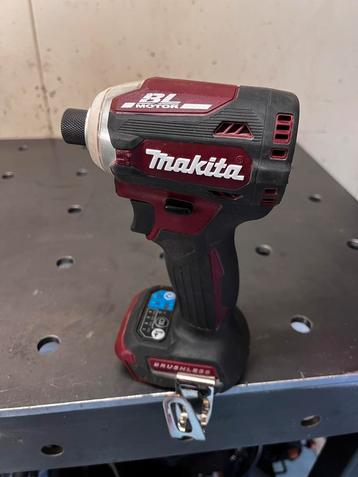 Makita dtd 171 lxt 18v limited editie slagschroevendraaier beschikbaar voor biedingen