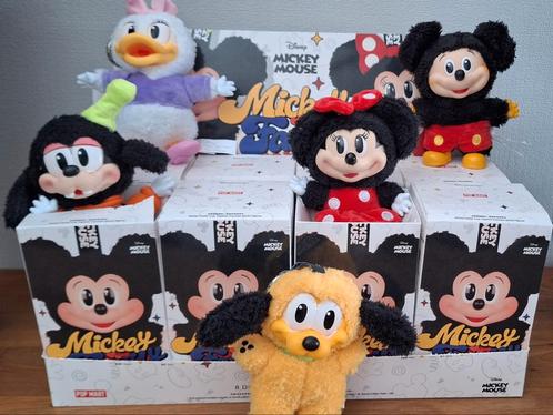 Disney  Labubu Mickey and friends, Verzamelen, Poppetjes en Figuurtjes, Nieuw, Ophalen of Verzenden