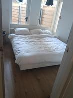 Leuk zwevend bed 180x200, Huis en Inrichting, Slaapkamer | Bedden, Tweepersoons, Ophalen of Verzenden, Zo goed als nieuw, 180 cm