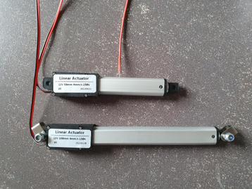 12V DC 50 of 100 mm elektrische actuator / spindel 15 KG beschikbaar voor biedingen
