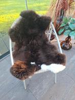 Bruin met witte schapenvacht, Huis en Inrichting, Woonaccessoires | Plaids en Woondekens, Ophalen of Verzenden, Nieuw