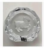 Kristallen beeld met uitgefreesd lammetje, doorsnede 5,5 cm, Antiek en Kunst, Ophalen of Verzenden