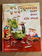 Opa Jan zakt door zijn stoel Marius van Dokkum fantastisch!, Boeken, Ophalen of Verzenden, Zo goed als nieuw