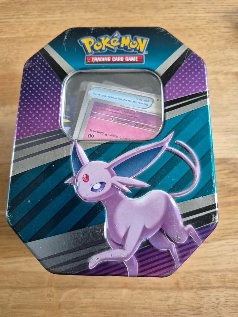 Pokémon Trading Card Game Tin - Espeon & Sylveon, Ophalen of Verzenden, Gebruikt, Losse kaart