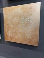 Nieuw Qlocktwo Silver & Gold Woordklok Design Klok 45 x 45, Huis en Inrichting, Woonaccessoires | Klokken, Nieuw, Ophalen of Verzenden