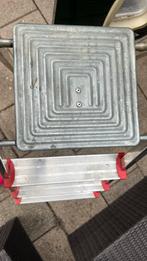 Kleine trap met 3 treden, Doe-het-zelf en Verbouw, Ladders en Trappen, Ophalen of Verzenden, Gebruikt, Trap, Minder dan 2 meter