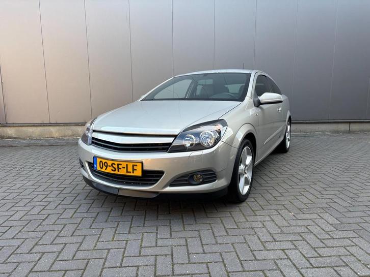 Opel Astra GTC 1.8 Cosmo, Auto's, Opel, Bedrijf, Te koop, Astra, ABS, Airbags, Airconditioning, Boordcomputer, Centrale vergrendeling