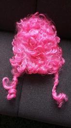 carnaval: roze hoge pruik, Ophalen of Verzenden, Gedragen, Carnaval, Accessoires