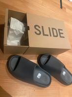 Yeezy slide slate grey maat 44.5, Kleding | Heren, Schoenen, Ophalen, Zo goed als nieuw, Overige kleuren