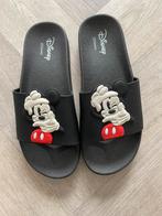 (Nieuw) Disney Mickey Mouse slippers maat (40), Slippers, Disney, Verzenden, Zwart
