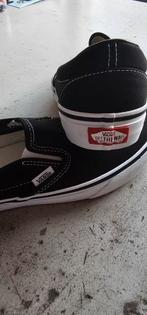 Vans Classic Slip On Maat 43  NIEUW, Slippers, Zwart, Nieuw, Ophalen of Verzenden