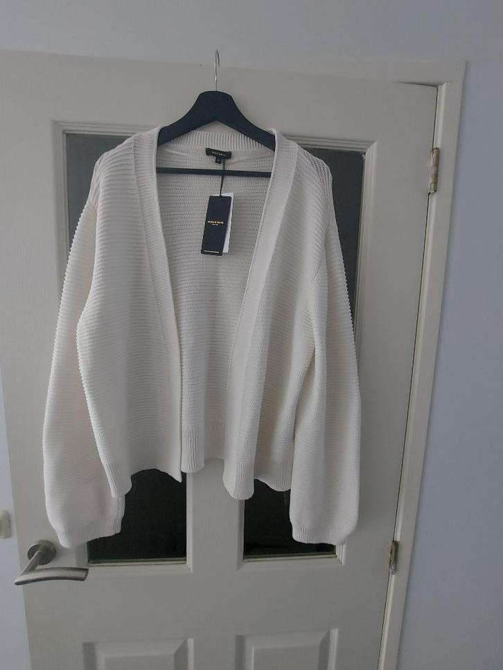 mooi Vest van More & More nieuw! mt. 44, Kleding | Dames, Truien en Vesten, Nieuw, Maat 42/44 (L), Wit, Ophalen