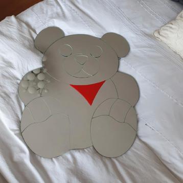 Spiegel baby/kinderkamer beschikbaar voor biedingen