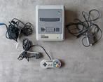 Super Nintendo (SNES) met kabels, Spelcomputers en Games, Spelcomputers | Nintendo Super NES, Ophalen of Verzenden, Gebruikt, Met 1 controller
