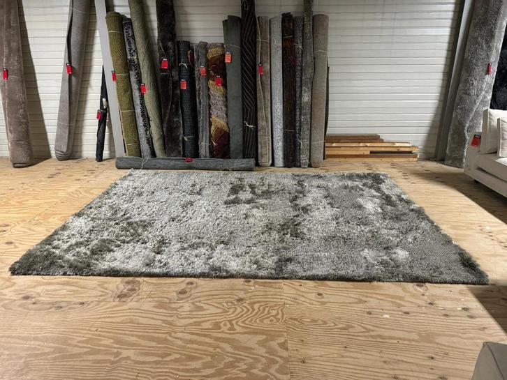 Vloerkleed Vogue l Whoon | Meubilex l van €2299 voor €699, Huis en Inrichting, Stoffering | Tapijten en Kleden, Zo goed als nieuw