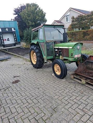 john deere  1020  met  cabine beschikbaar voor biedingen