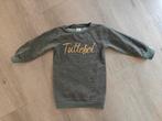 Sweatjurk van RRebbels met tekst Tuttebel maat 98, Kinderen en Baby's, Ophalen of Verzenden, Gebruikt, Meisje, Jurk of Rok