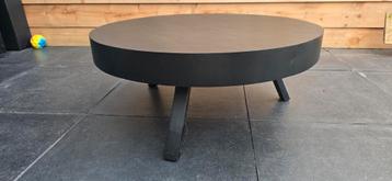 Prachtige ronde zwarte salontafel beschikbaar voor biedingen