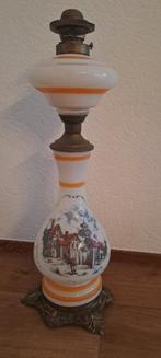 Prachtige kerosine olielamp. Hoogte 57 cm koperbeslag, Antiek en Kunst, Antiek | Lampen, Ophalen