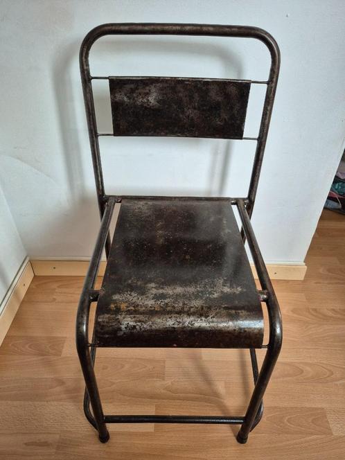 Antieke metalen fabriekstoelen, Antiek en Kunst, Antiek | Meubels | Stoelen en Banken, Ophalen