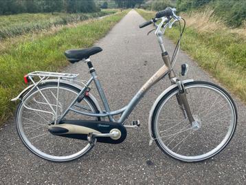 BATAVUS damesfiets 28” 7V. fiets H 53cm fietsklaar beschikbaar voor biedingen