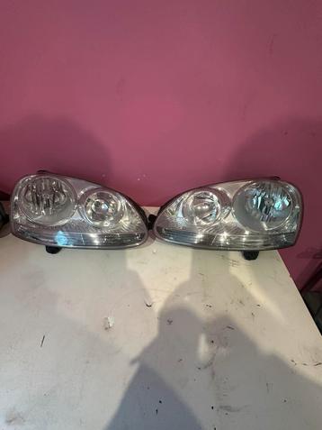 Orginele golf 5 koplampem beschikbaar voor biedingen