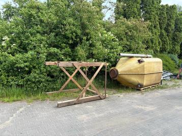 veevoeder silo beschikbaar voor biedingen