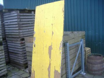  deuren uit de  jaren 30-40 . 2 stuks zie foto's en nog meer beschikbaar voor biedingen