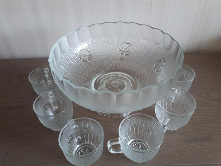 Vintage glazen punch bowl set, Huis en Inrichting, Keuken | Servies, Zo goed als nieuw, Glas of Glazen, Overige stijlen, Glas
